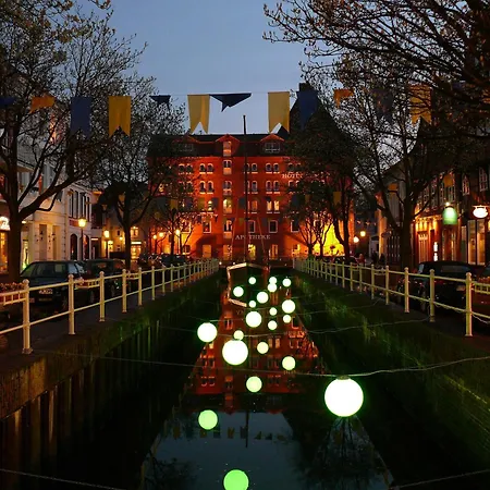 Zentrum アパート